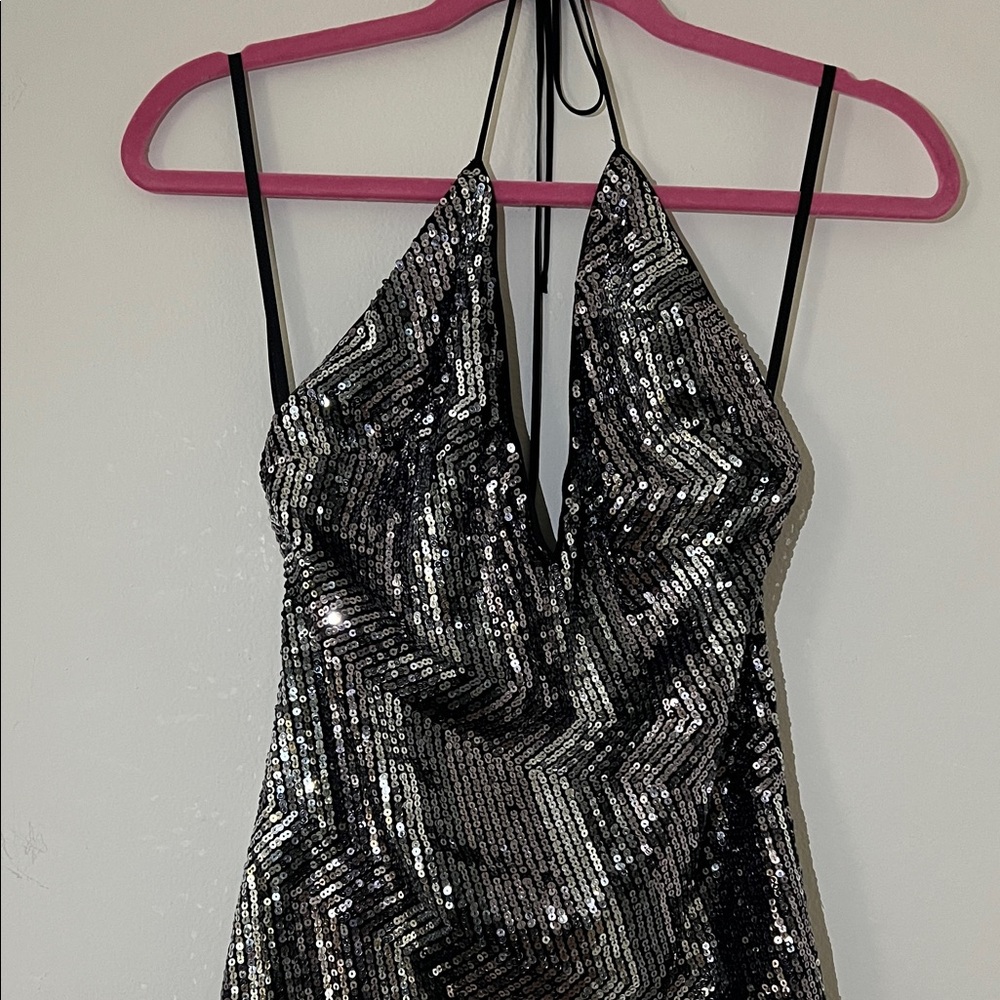 Michael Costello x REVOLVE Lora Mini Dress in Metallic Silver - Picture 4 of 8